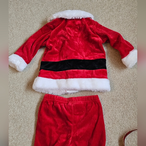 Baby Santa Suit, Excellent Condition, Baby's First Christmas Outfit, Unisex - Picture 2 of 11